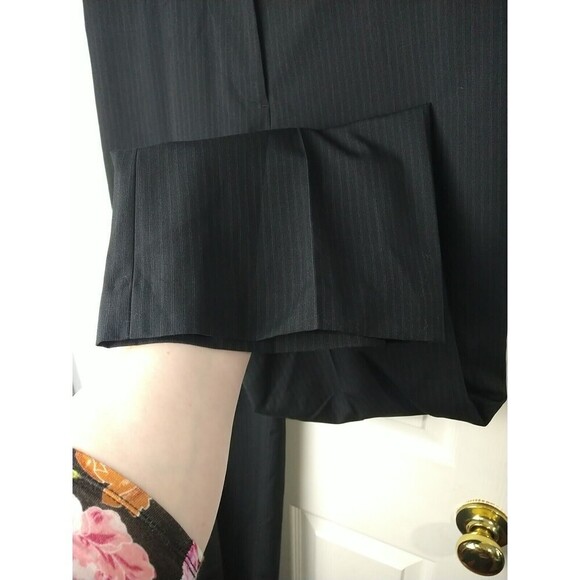 Worthington Women's Black Blue Pinstripe Button Close Dress Pants. Size 10 - Picture 7 of 12